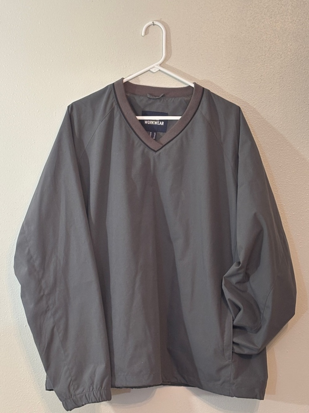 Lands' End Dark Gray V-Neck Pullover Men's‎ Size XL Extra Large